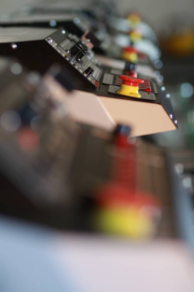 چرا کارنسیلک؟ وقتی «فقط دستگاه» نمیخرید، یک سیستمِ حرفهایِ تولید میخرید چرا کارنسیلک؟ وقتی «فقط دستگاه» نمیخرید، یک سیستمِ حرفهایِ تولید میخرید